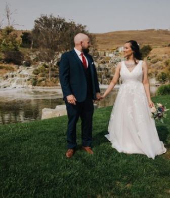 Neslie Ricasa and Drew Ely on their big day in 2019